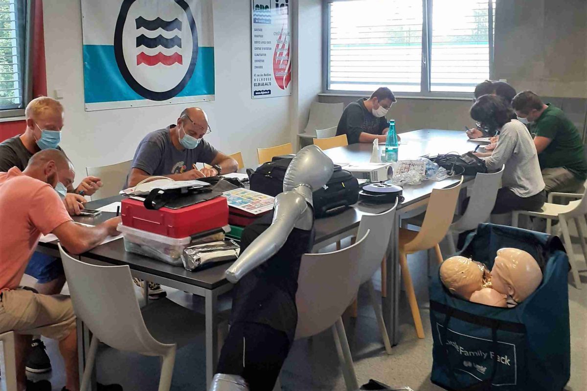 Formation sauveteur secouriste du travail : 7 salariés formés chez Di Giusto à Mulhouse. Une formation dispensée par Soforis, basée à Ammerschwihr.